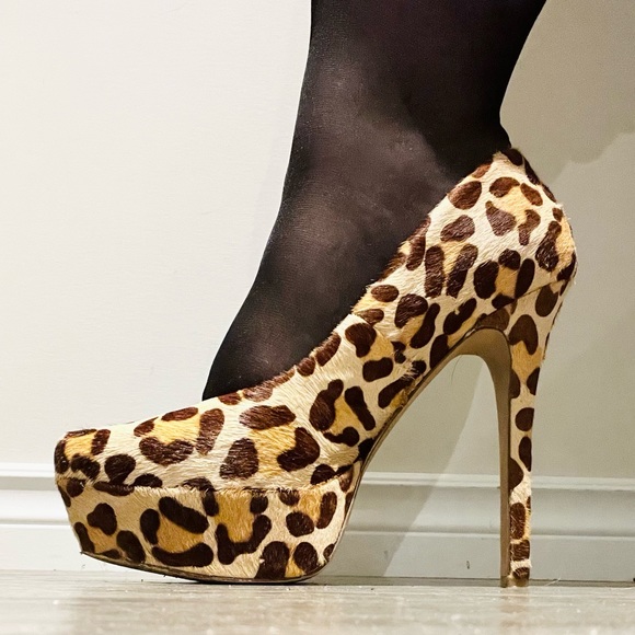 Cowhide Leopard Print Platform Heels - Picture 5 of 5
